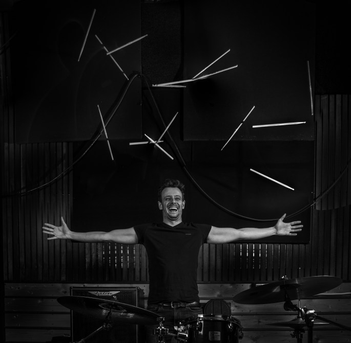 leo_drumsticks_final